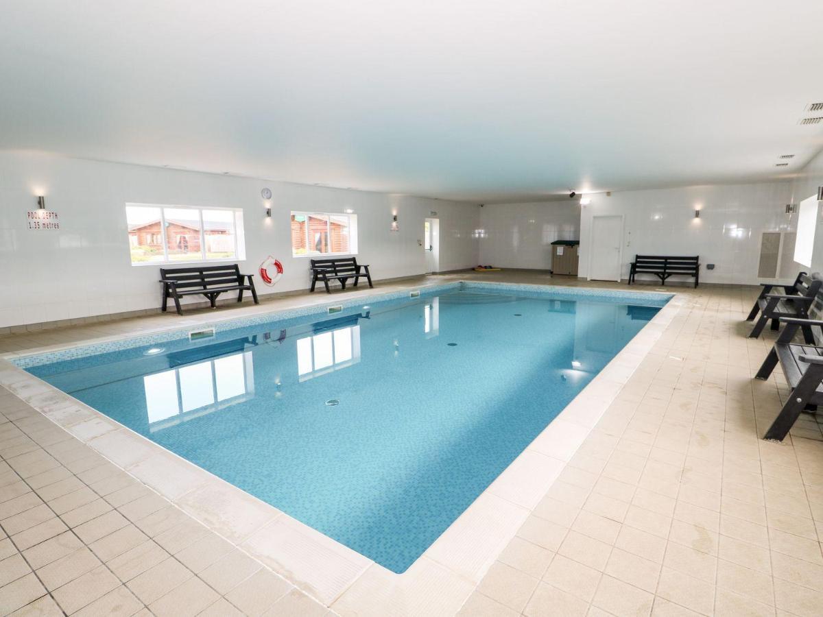 Holly Lodge Окем Екстер'єр фото
