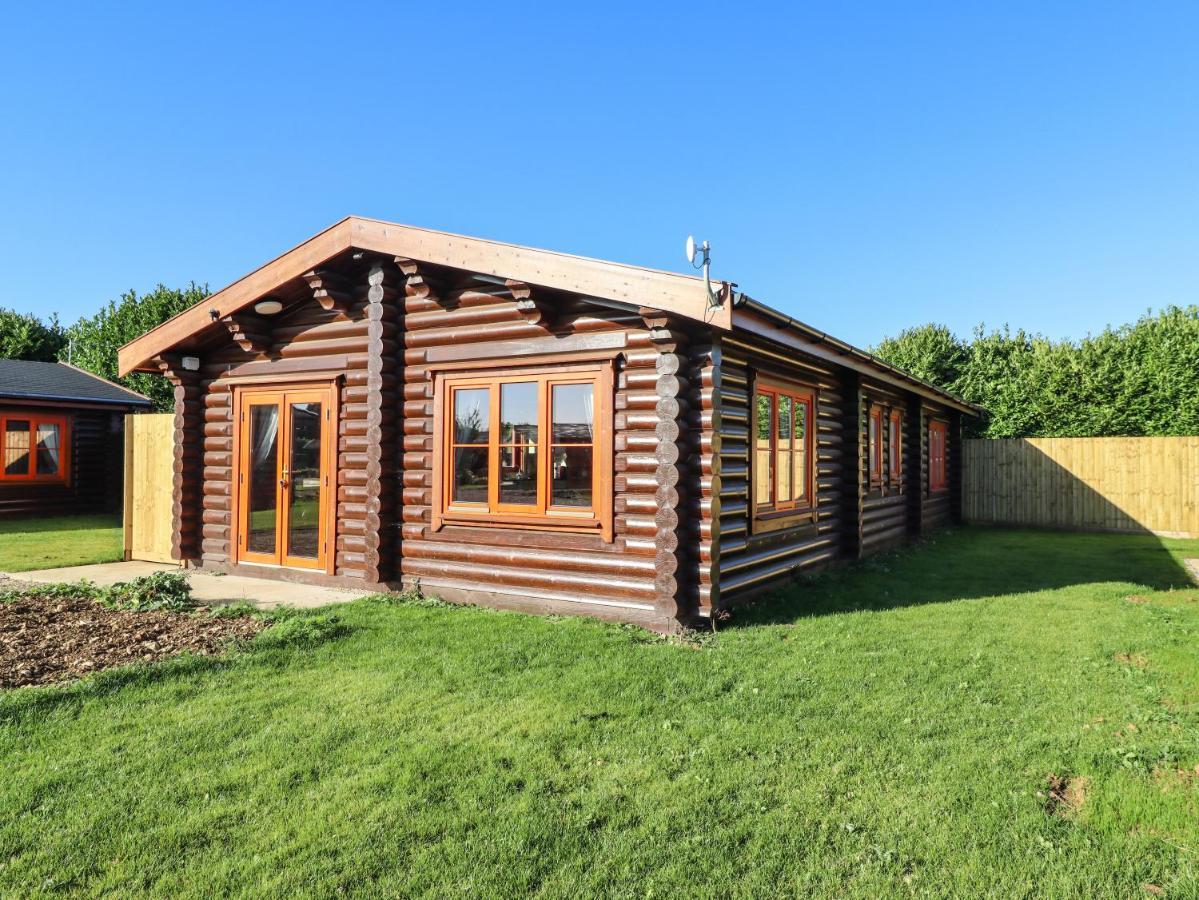 Holly Lodge Окем Екстер'єр фото