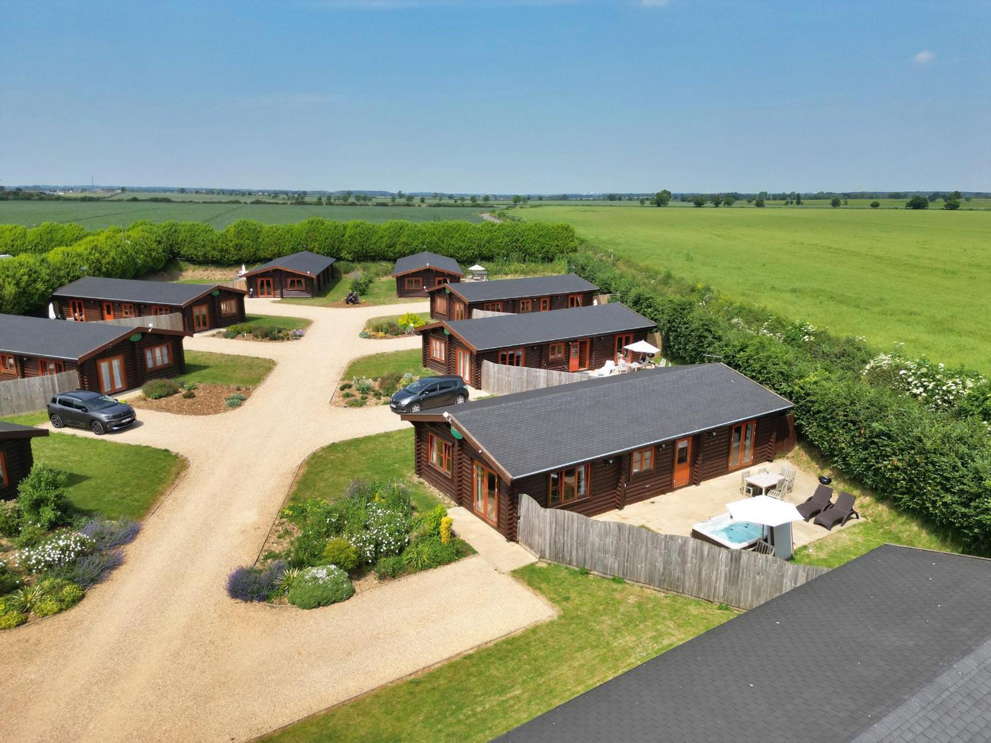 Holly Lodge Окем Екстер'єр фото